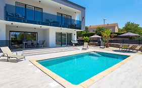 Holiday Home Villa Palma - Krk148 By Interhome