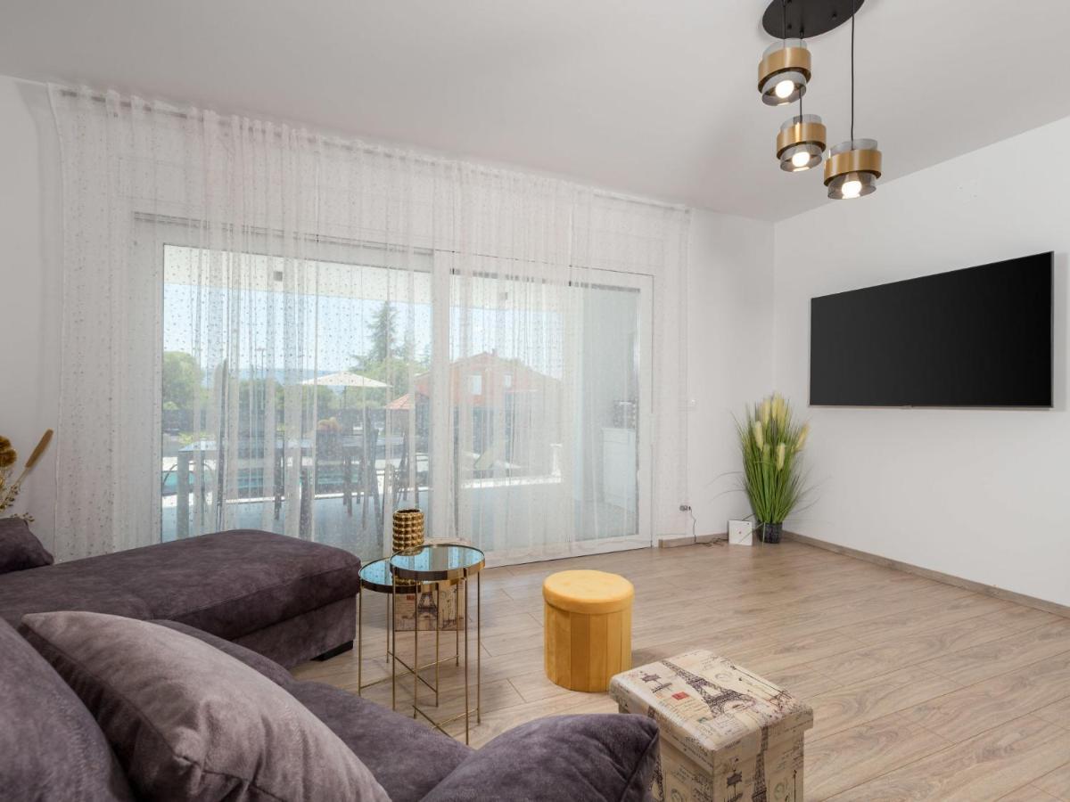 Holiday Home Villa Palma - Krk148 By Interhome Pinezići المظهر الخارجي الصورة