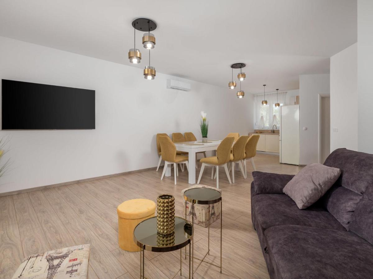 Holiday Home Villa Palma - Krk148 By Interhome Pinezići المظهر الخارجي الصورة